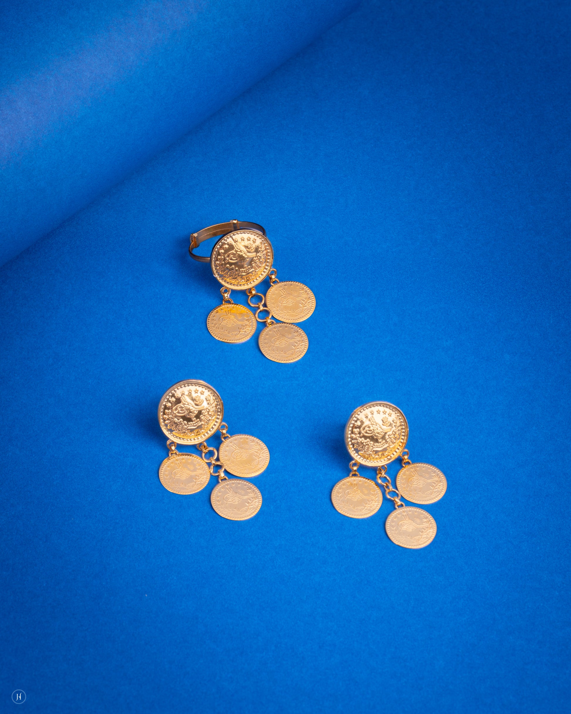 21Karat Yellow Gold Tri-Layer Lira Majestic Coin Necklace Set for Ladies | Online jewellery store in Ras Al-Khaimah | gold set price