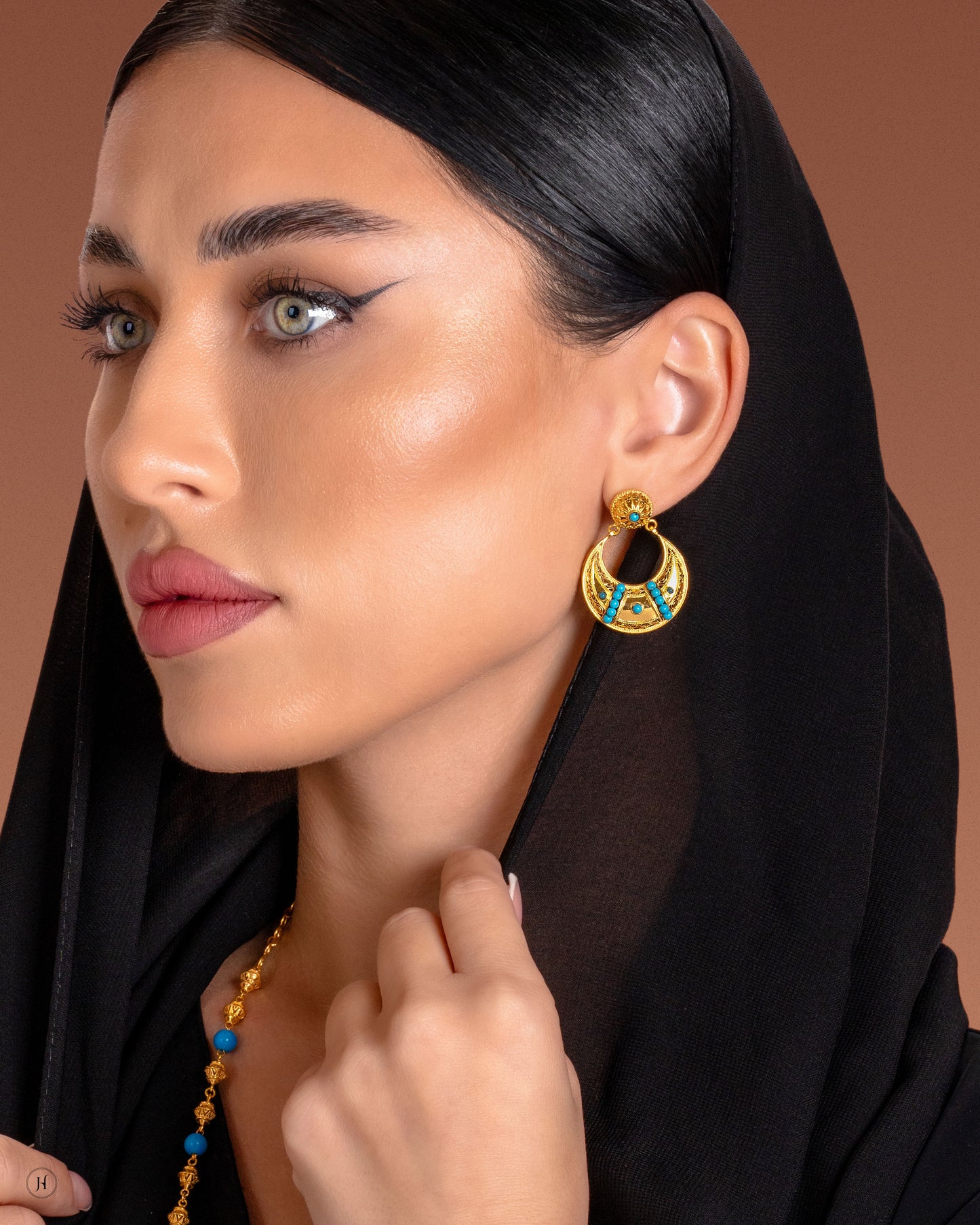 سعر أقراط هلالية بحرينية متدلية من الذهب الأصفر عيار 21 قيراطًا