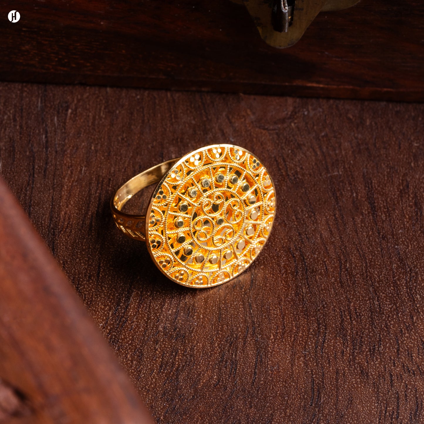 21K Yellow Gold Bahraini Round Multi-Coin Necklace Set