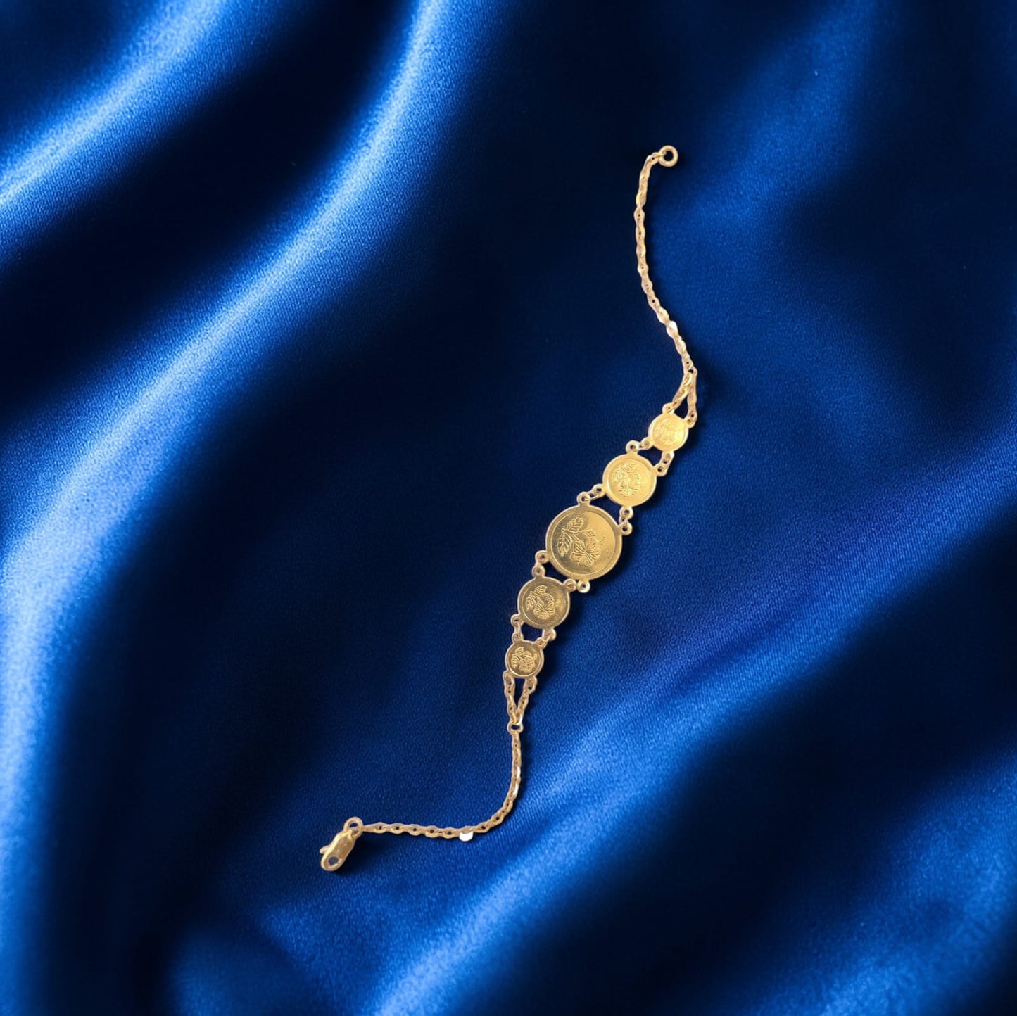 22K Yellow Gold Elegant Lightweight Coin Bracelet