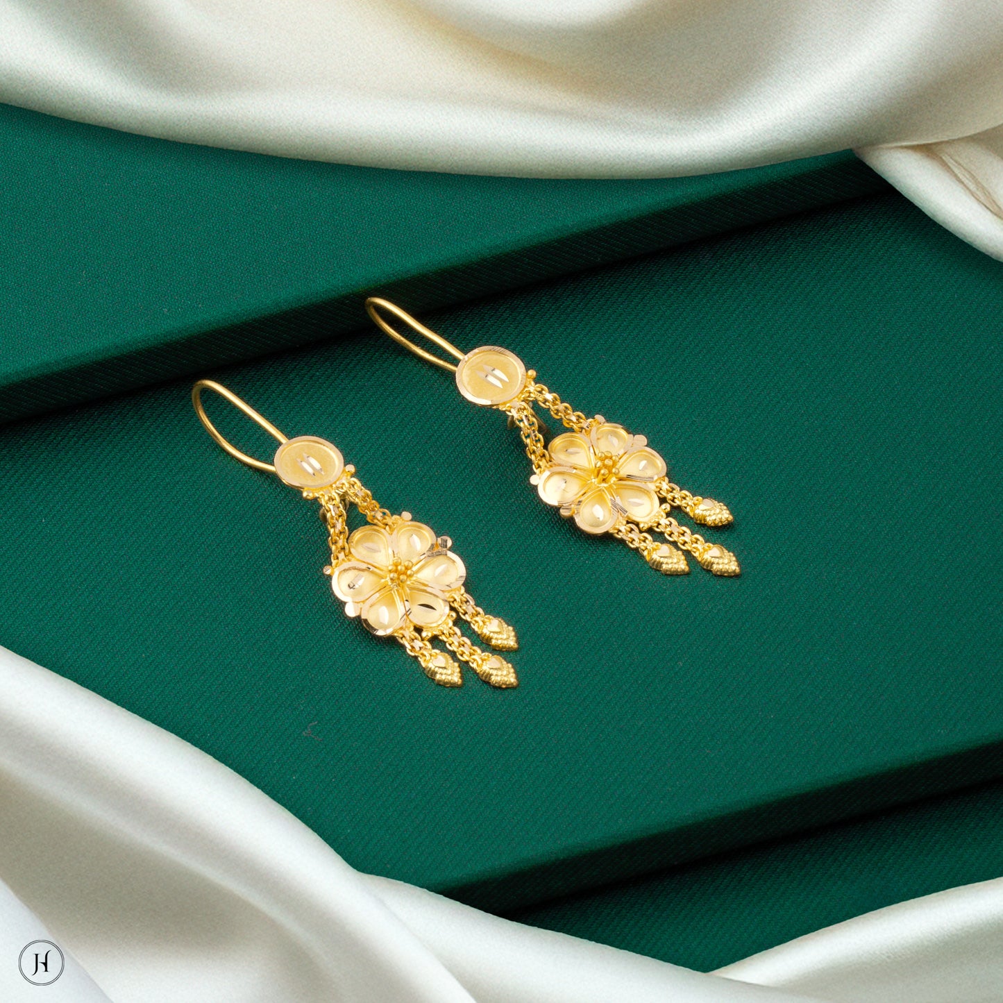 22K Yellow Gold Bridal Choker Set for women in UAE | Wedding Jewellery
