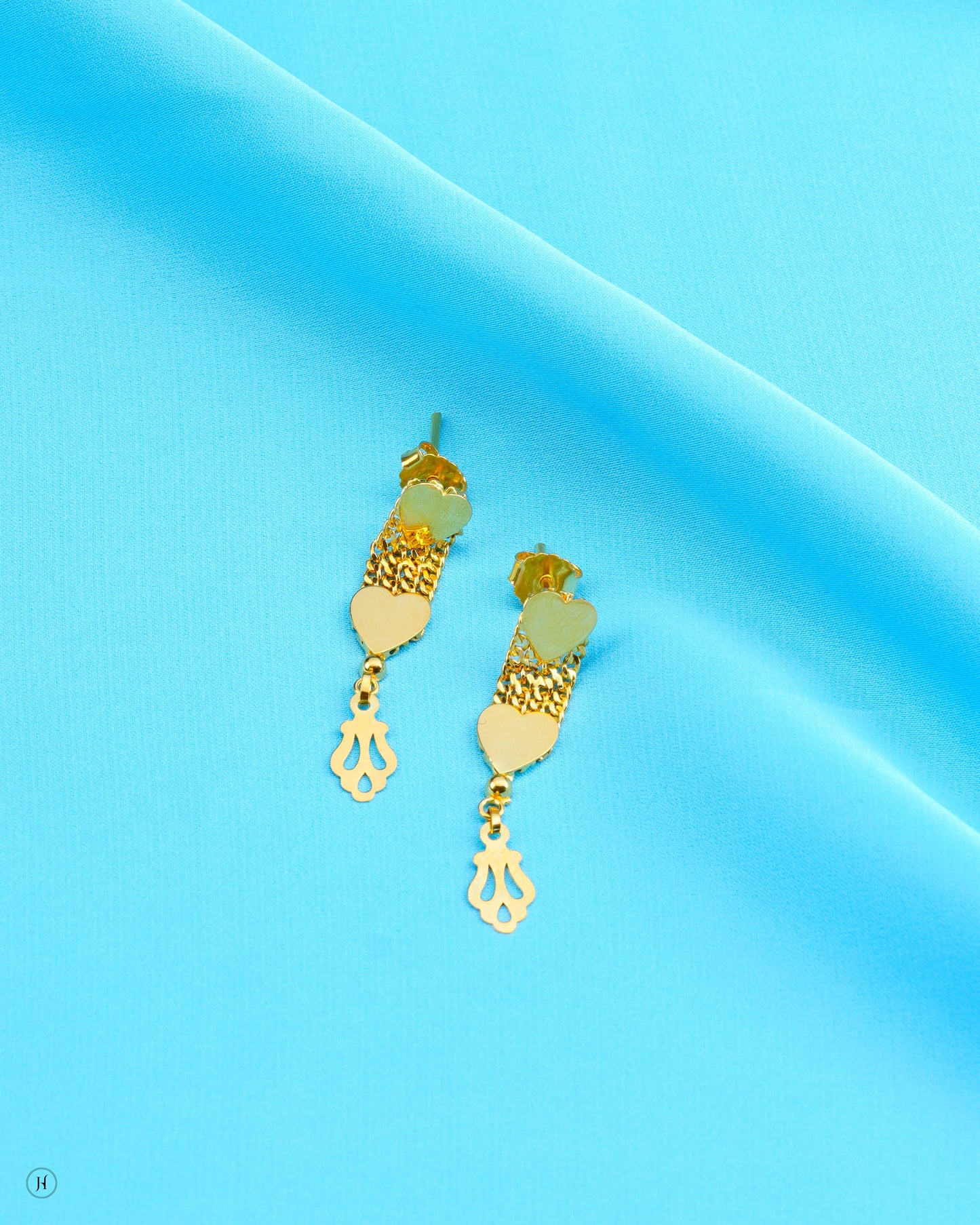 21Karat Yellow Gold Bahraini Drop Motif Necklace Set
