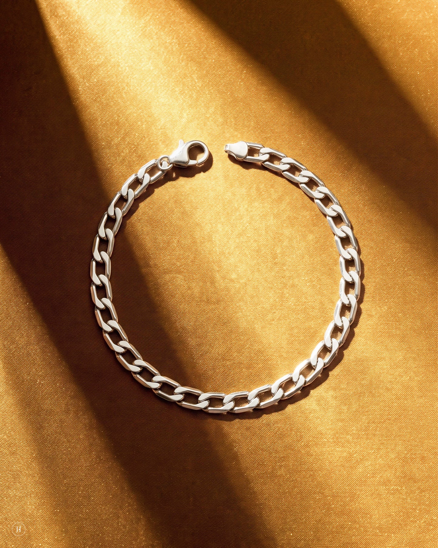 950 Platinum Square-Link Bracelet