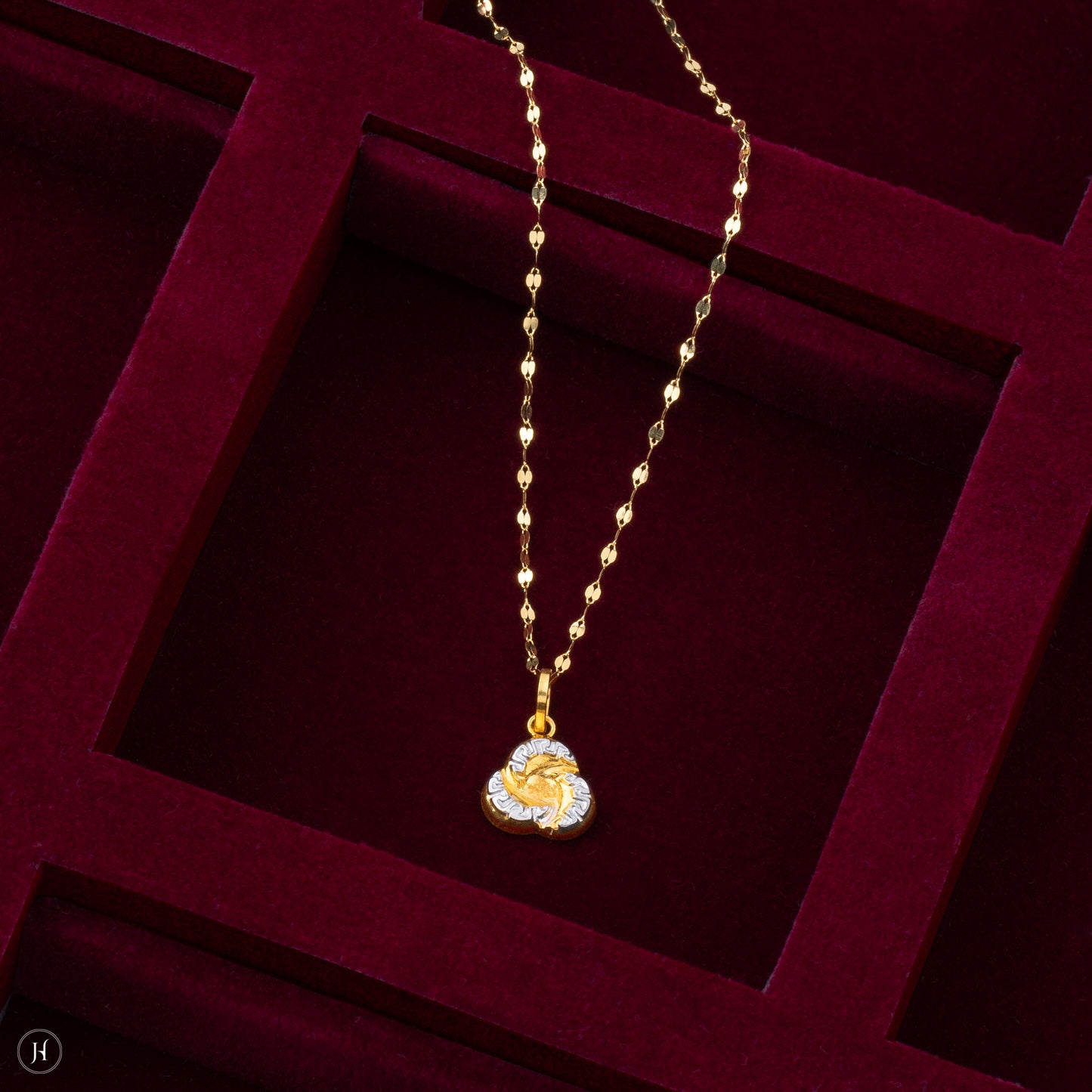 Cute Baby Gift | 18K Gold Baby Greek Key Design Pendant Set In UAE