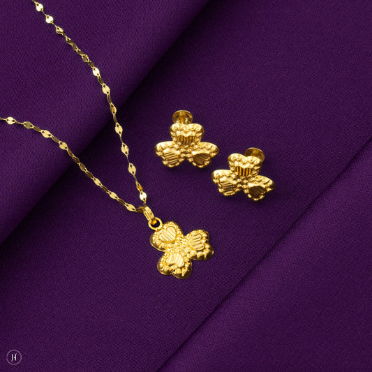 Cute Baby Gift | 18K Gold Baby Heart Lightweight Pendant Set In UAE