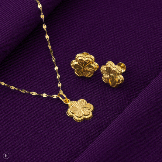 Cute Baby Gift | 18K Yellow Gold Baby Flower Pendant Set In UAE