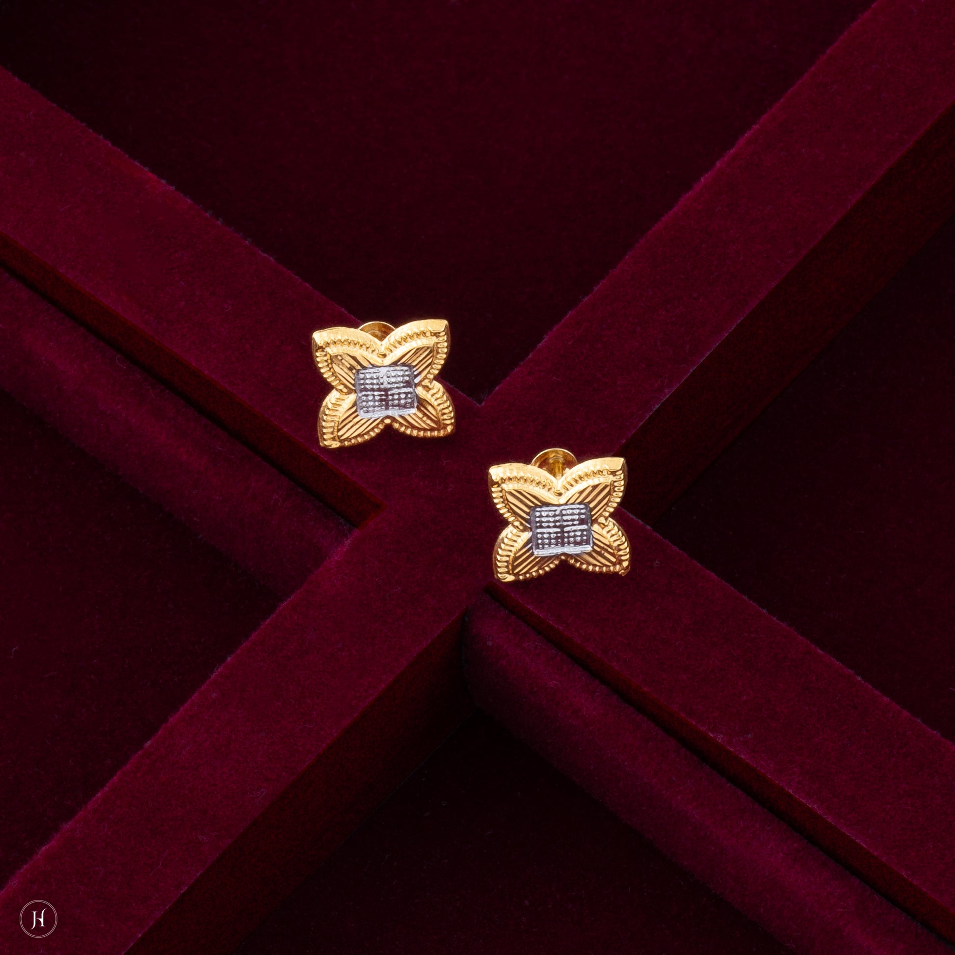 Cute Baby gift | 18K_Yellow_Gold_Baby_Star_Shape_earrings