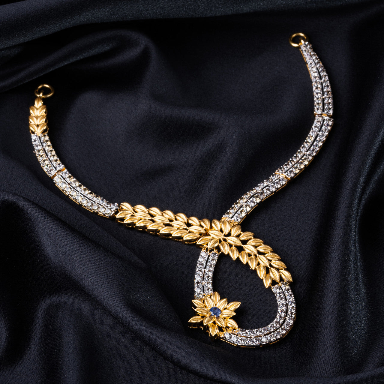 22K Gold Pakistani infinity Vine Necklace
22K GOLD JEWELLERY IN DUBAI
22K GOLD NECKLACE SET
22K PAKISTANI NECKLACE SET
GOLD SET IN DUBAI
SHARJAH GOLD SOUQ
PAKISTANI PENDANT SET
FASHION WEAR NECKLACE
22K LIGHTWEIGHT GOLD NECKLACE