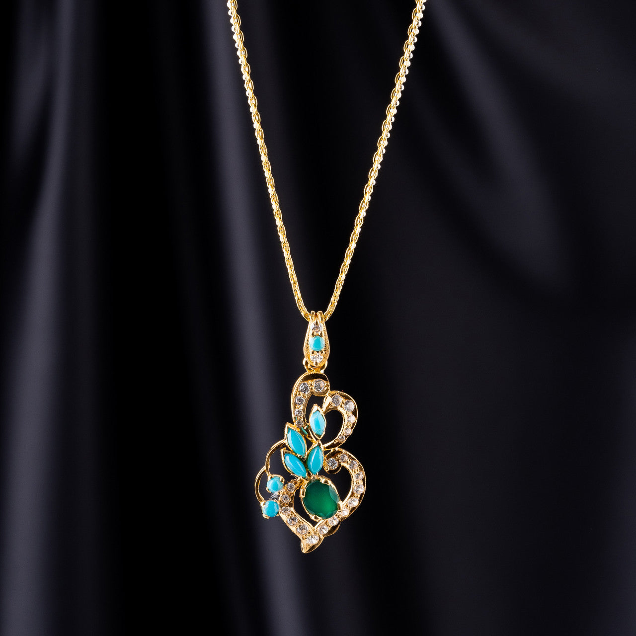 22K Gold Pakistani Necklace-Pendant with Fresh Water Pearls, Aqua Marine Emerald and Feroza