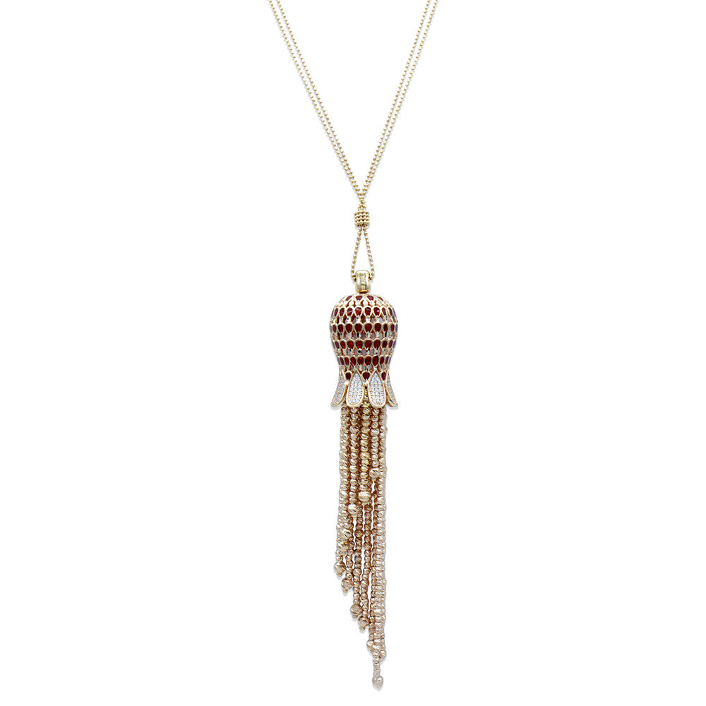 Close up of 21K Rose Gold Bahraini Octopus Rope Necklace