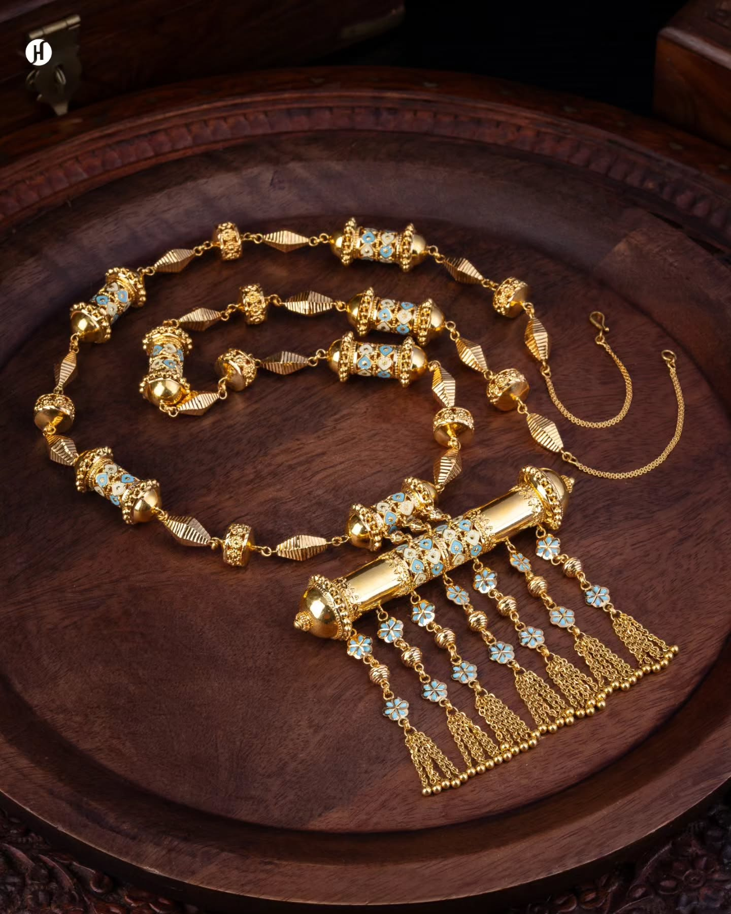 21Karat Yellow Gold Bahraini Long Scroll Mezuzah Necklace Set