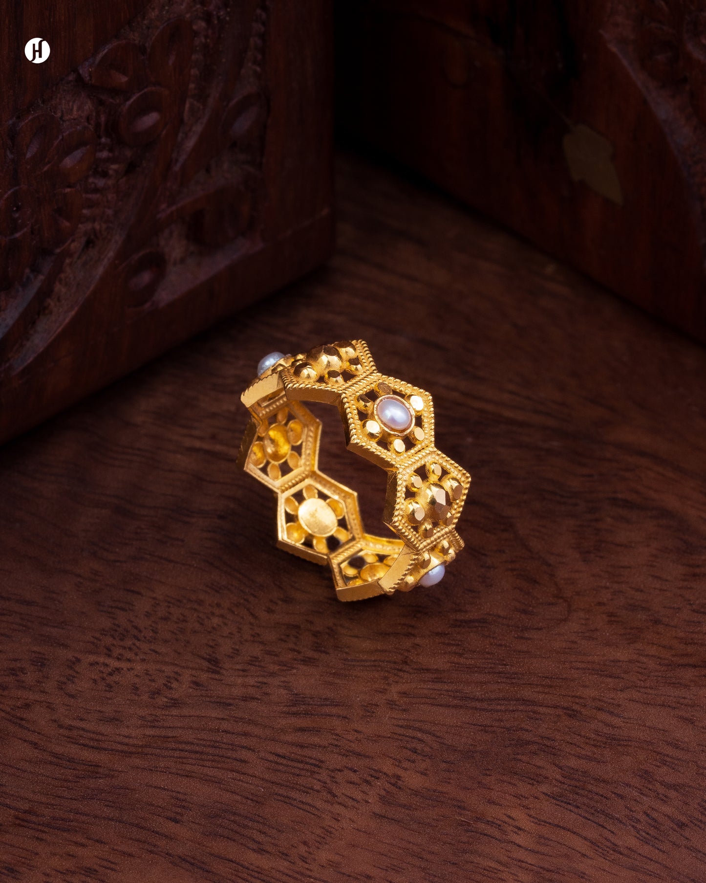 21K Yellow Gold Bahraini Hexa-Floral Bangle & Ring