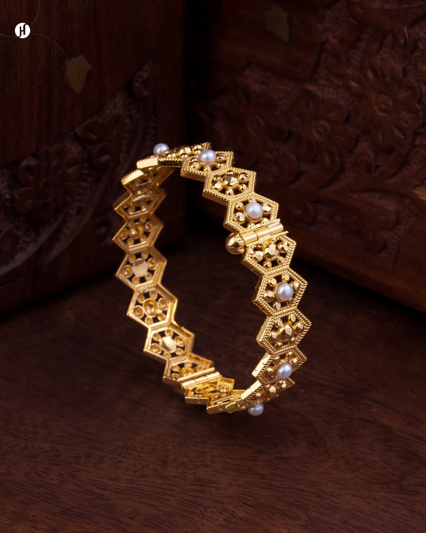 21K Yellow Gold Bahraini Hexa-Floral Bangle & Ring