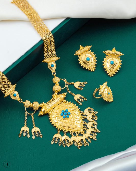 Buy Arabic bridal jewellery for Emirati and Khaleeji women. 21K gold designs with floral motifs, and gemstones — perfect for weddings and special occasions.