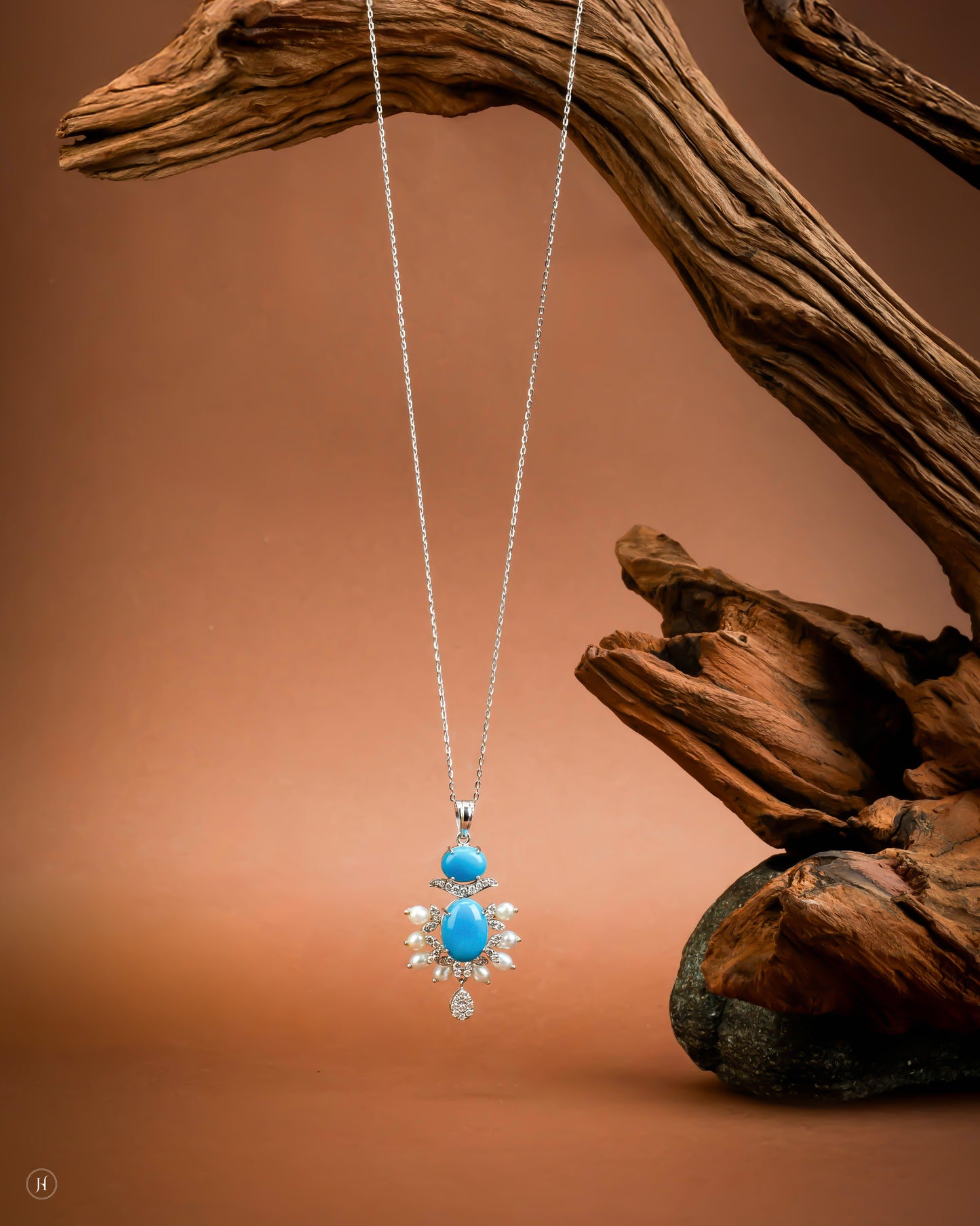 18K White Gold Oval Floral Diamond Necklace Set With Feroza and Pearls