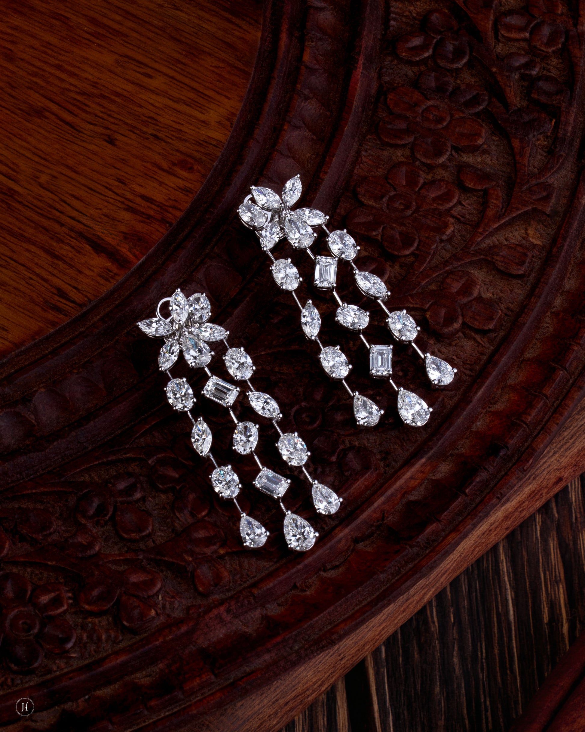 18-Karat White Gold Lab-Grown Italian Diamond Waterfall Earrings | jewelry design is perfect for weddings, galas, and special occasions, making a bold and luminous statement for Khaleeji, Emirati, and international women.