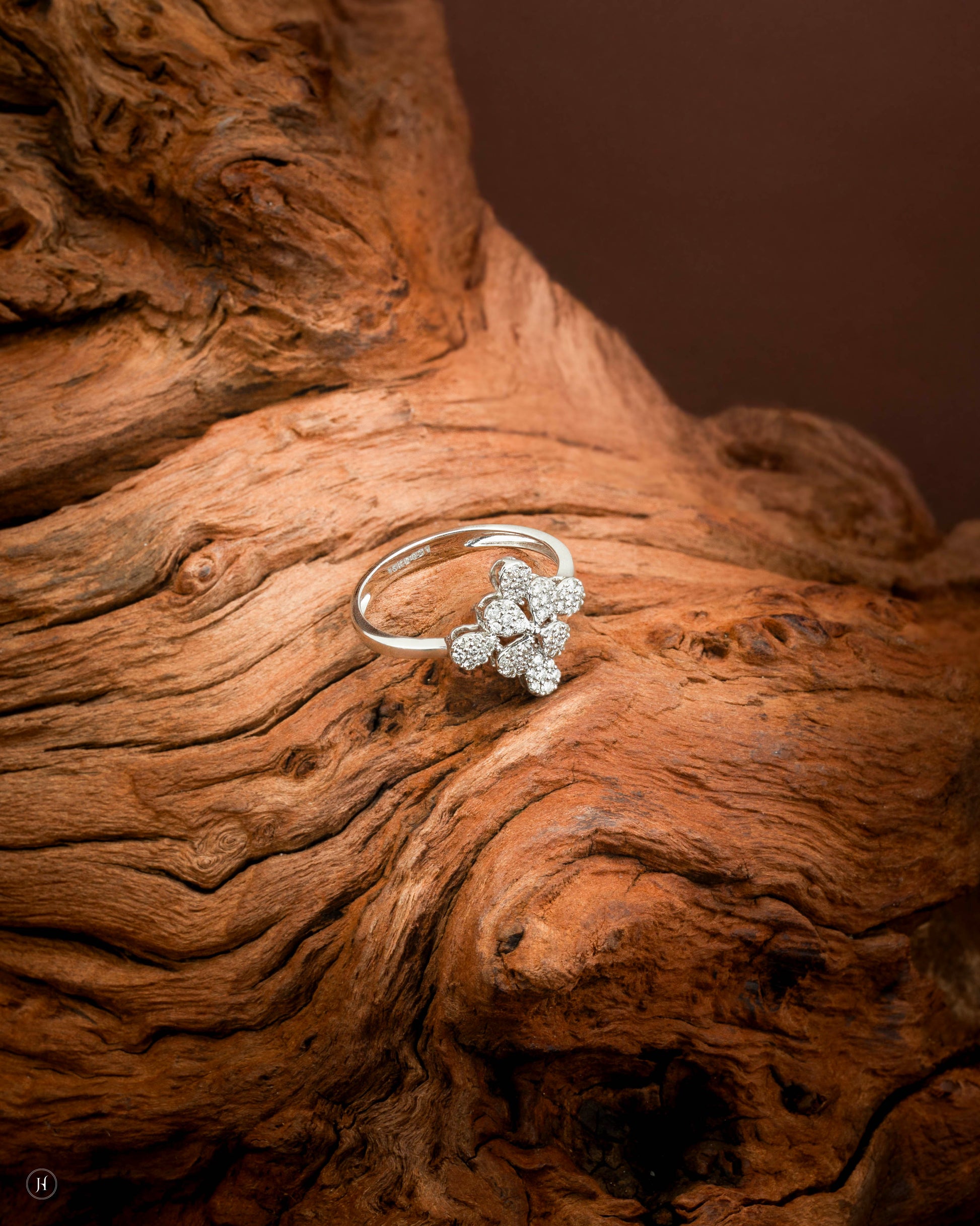 18K White Gold Petal Motifs Bridal Diamond Ring | Wedding Jewellery for Women