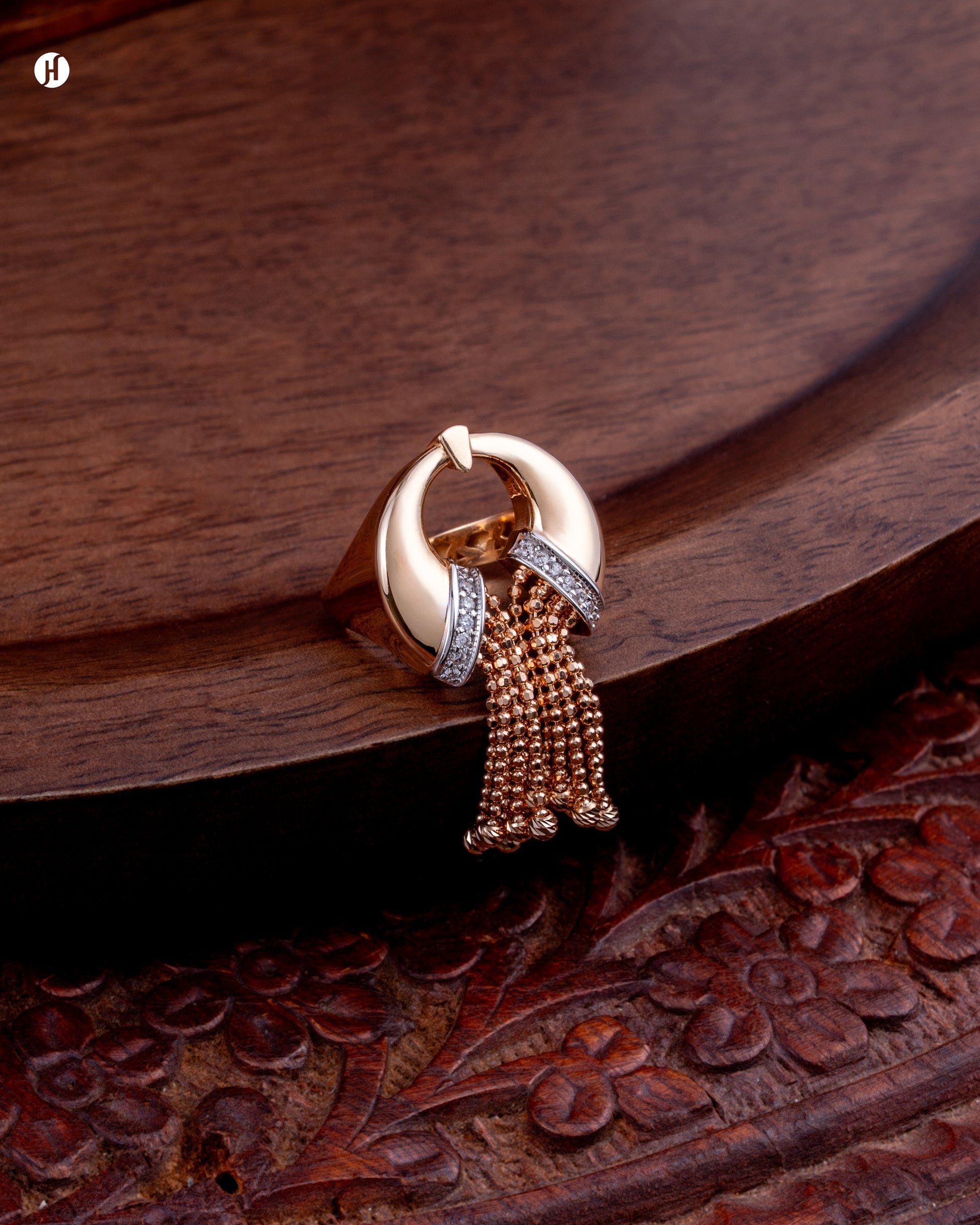 18Karat Rose Gold Italian Bold Circular Chain Tassel Ring for ladies in Dubai