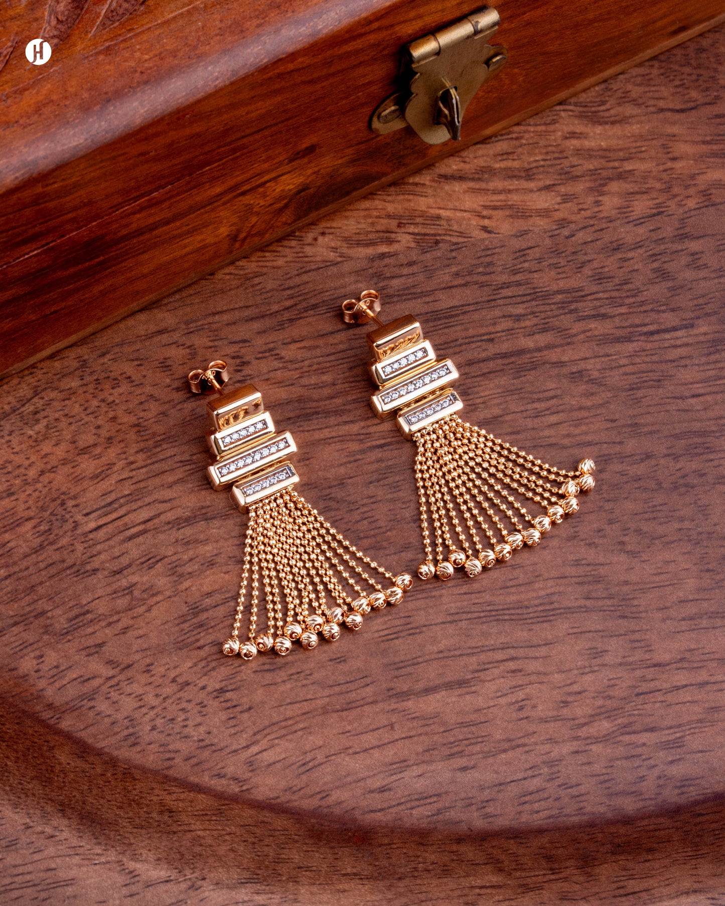 18Karat Rose Gold Italian Rectangular Link Design Earrings for Women in Sharjah | Earrings Price in Dubai
