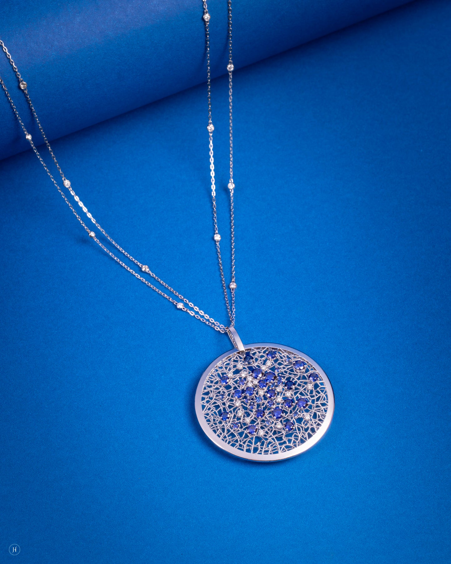 18Karat White Gold Italian Blue Sapphire Blossom Mosaic Jewelry for women in Sharjah and Dubai, UAE | luxury Cocktail Jewellery