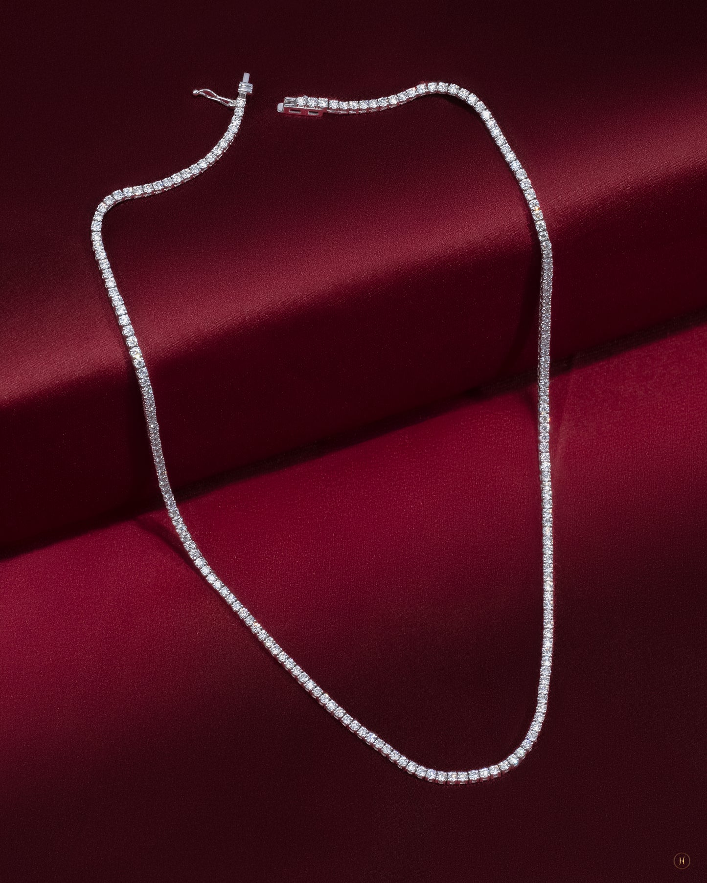 18Karat White Gold Lab Grown Diamond Round 6.64 crt Tennis Necklace for ladies in Dubai