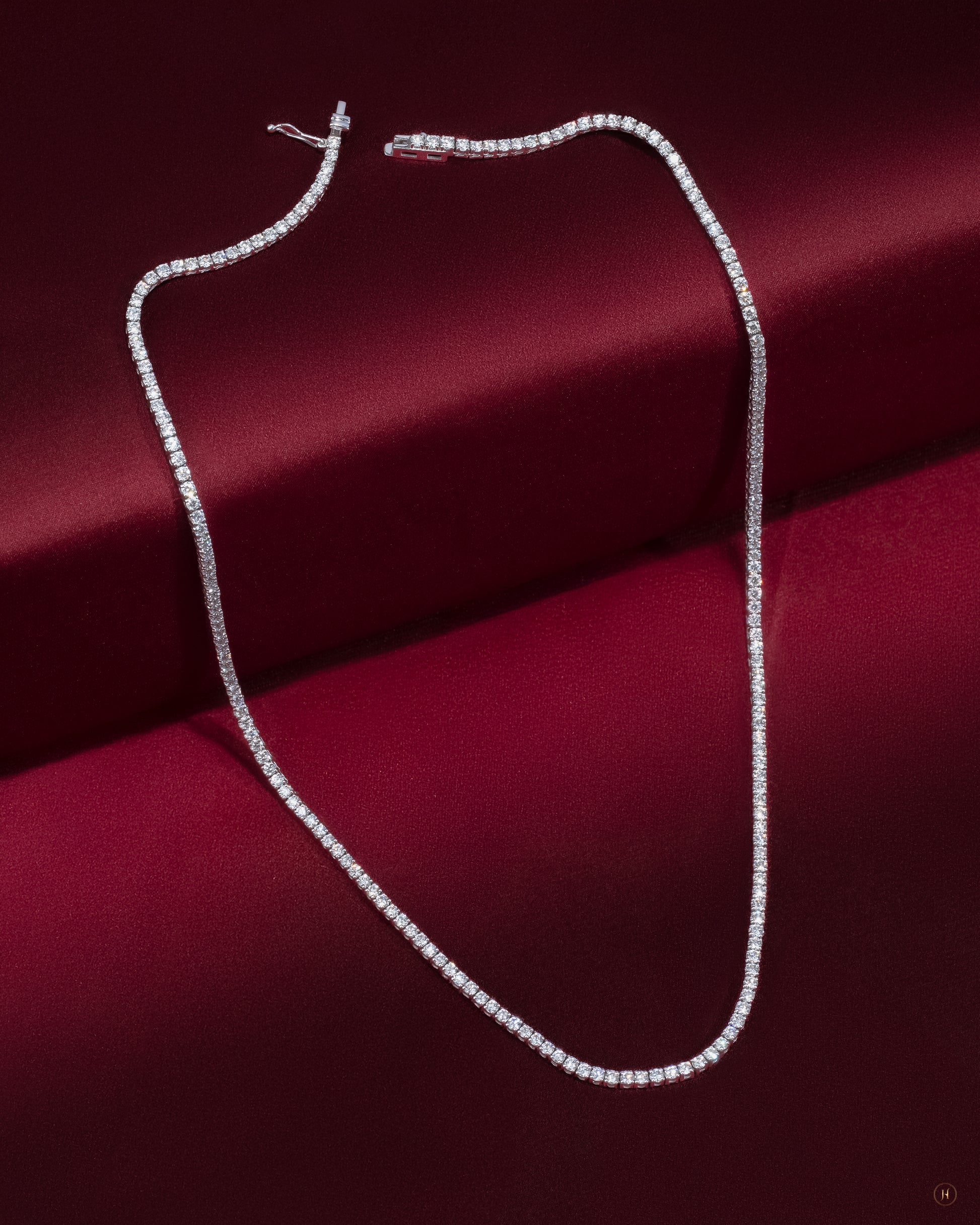 18Karat White Gold Lab Grown Diamond Round 6.64 crt Tennis Necklace for ladies in Dubai