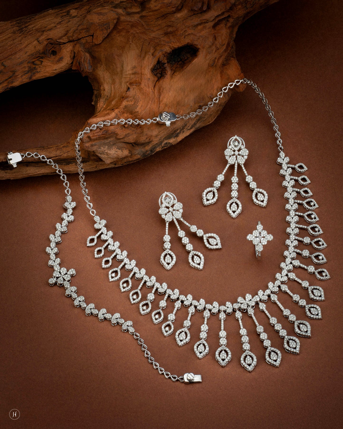 18Karat White Gold Petal Motifs Diamond Necklace Set | Bridal Diamond Necklace