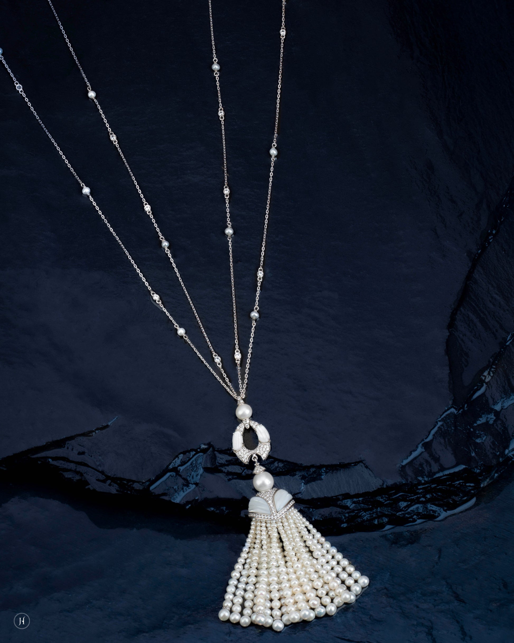 18Karat White Gold Waterfall Pearl Tassel Necklace for Khaleeji Women - J.H Jewellers.