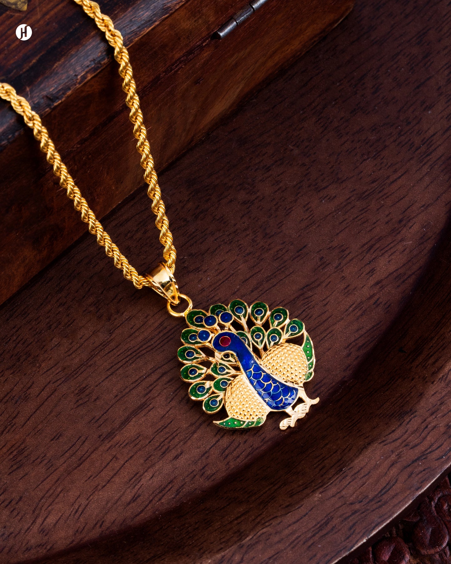 18Karat Yellow Gold Bahraini Enamel Peacock Design Pendant Necklace for Women in Dubai, UAE - J.H Jewellers.