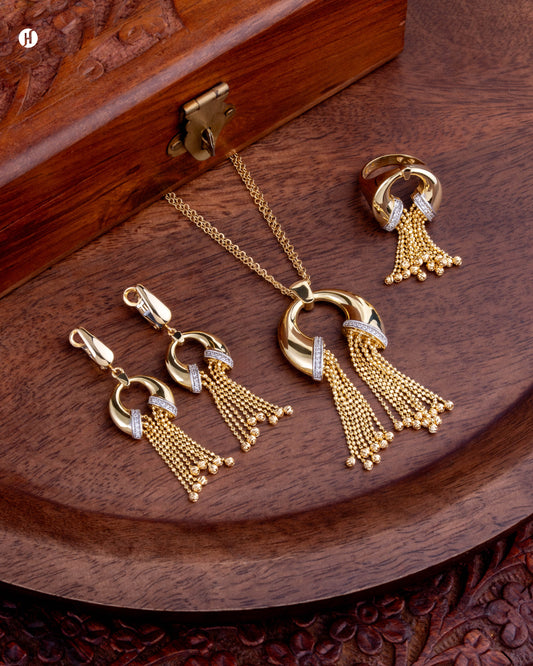 18Karat Yellow Gold Italian Bold Circular Chain Tassel Necklace Set for ladies in Dubai | Online Gold Jewellery Store in UAE