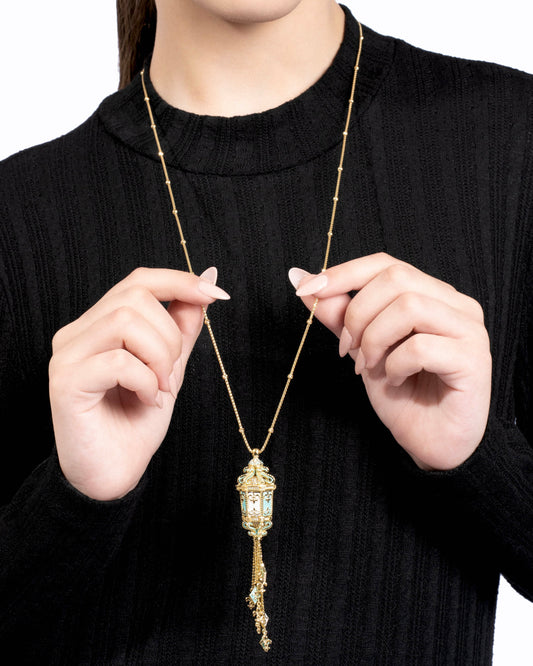 18Karat Yellow Gold Italian Lantern-Shaped Pendant Necklace Set for Ladies | Online Gold Jewellery Store In UAE