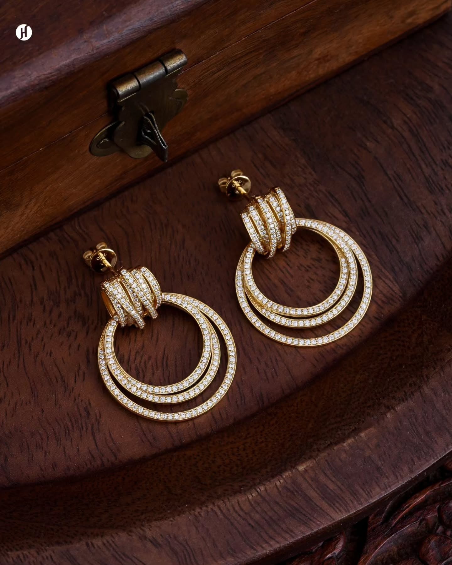 18Karat Yellow Gold Italian Moissanite Double Hoop Earrings for Emirati Women | Party wear Jewellery