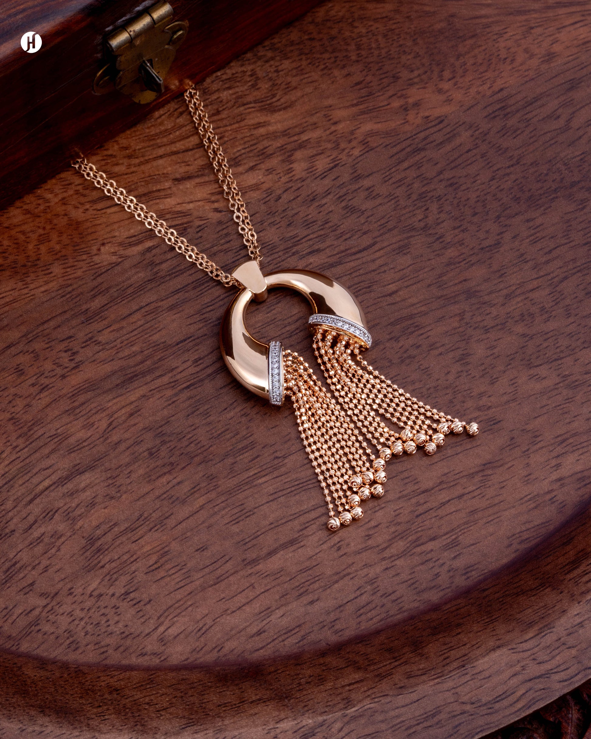 18Karat Rose Gold Italian Bold Circular Chain Tassel Necklace Set for ladies in Dubai