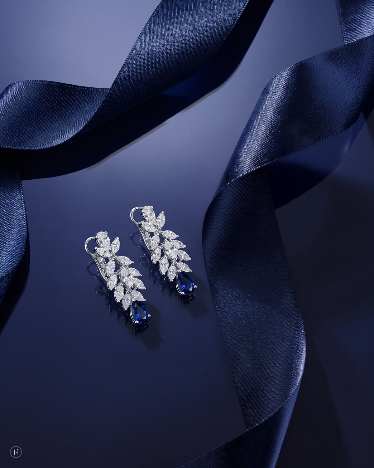 18K white gold blue sapphire and zircon leaf drop earrings matching the necklace set, wedding and party wear, J.H. by Priyansh Jewellery, Dubai, UAE.