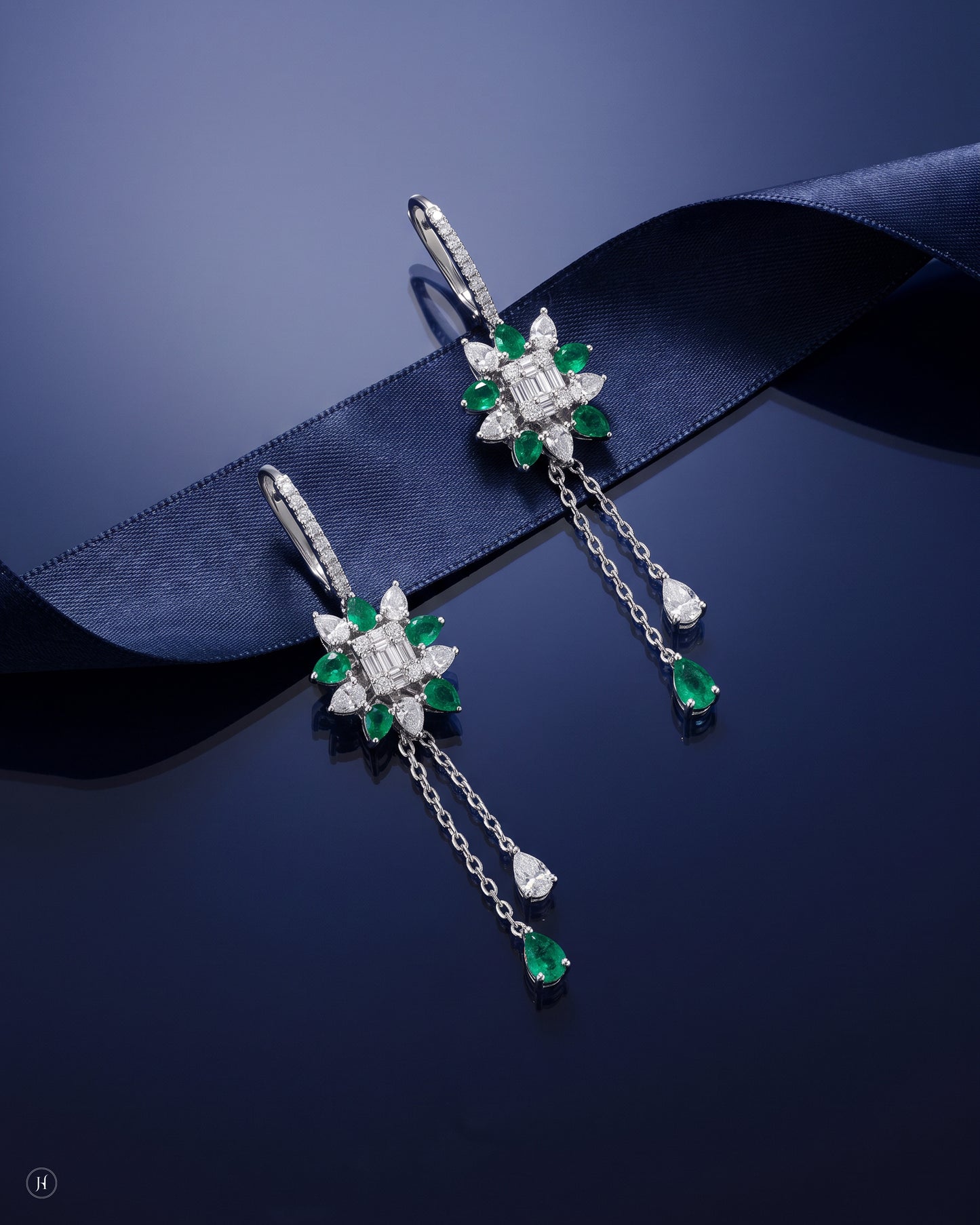 18K white gold emerald and zircon floral drop earrings matching the necklace set, wedding and party wear, J.H. by Priyansh Jewellery, Dubai, UAE.