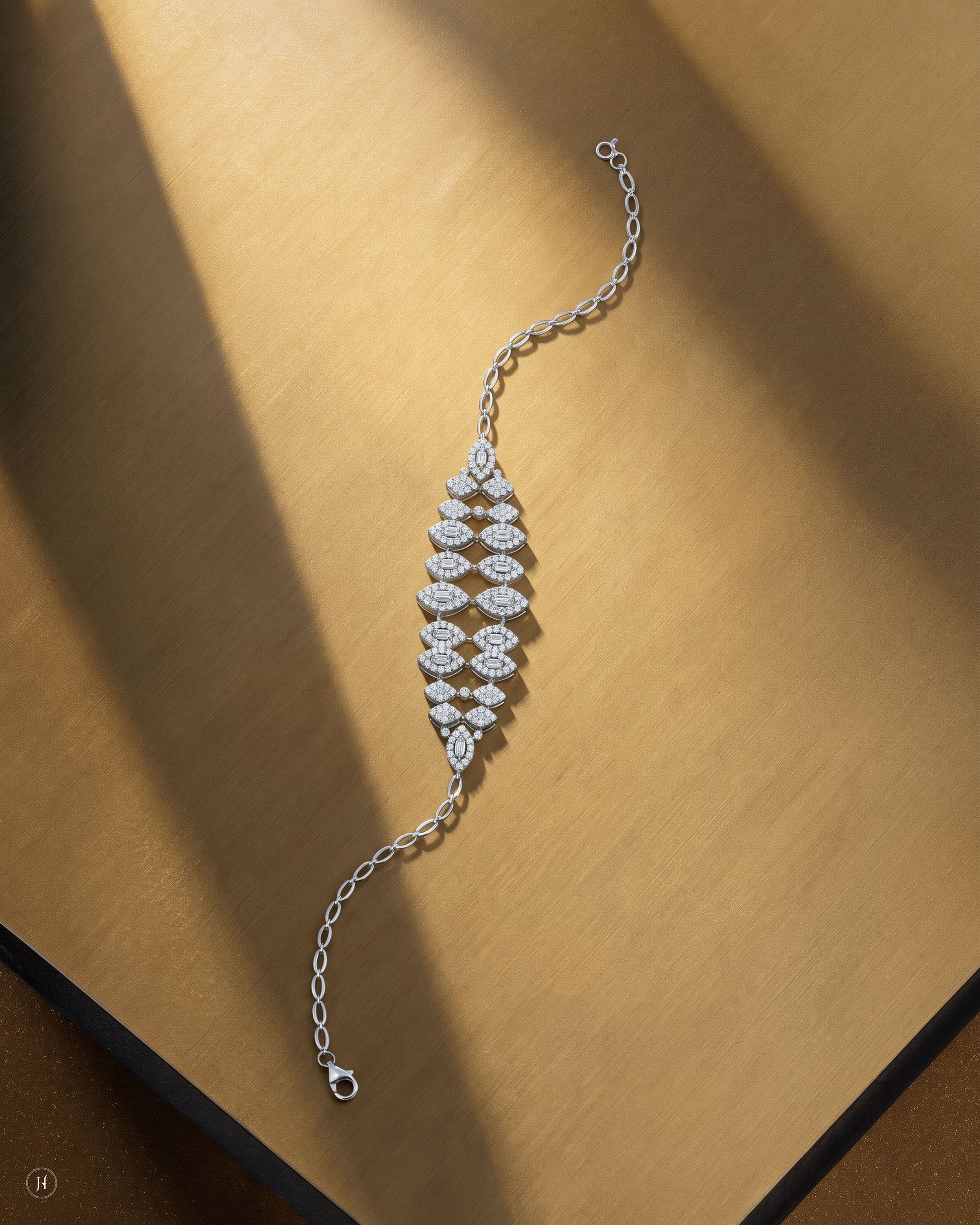 18K white gold zircon bracelet with white and yellow zircon, matching the necklace set, wedding and party wear, J.H. by Priyansh Jewellery, Dubai, UAE.