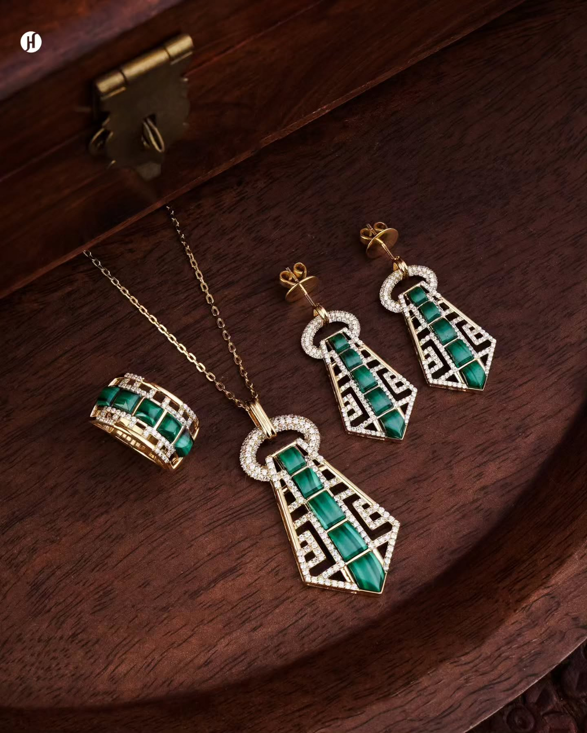 18K yellow gold Italian malachite art deco pendant set with chain, matching earrings and ring, green malachite and white moissanite party wear jewellery, J.H. by Priyansh Jewellery, Dubai, UAE.