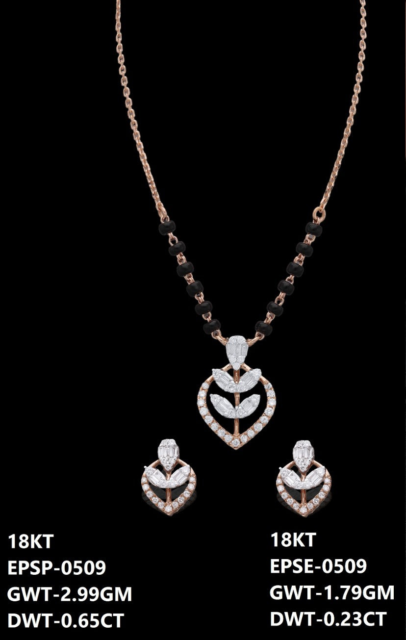 18K rose gold diamond heart necklace set with black beads, ideal for daily wear