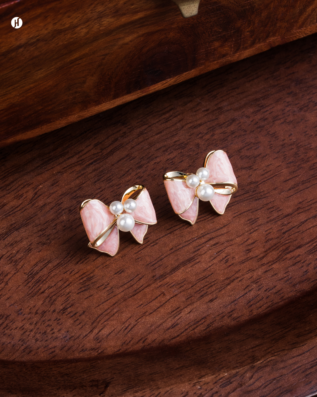 18Karat Yellow Gold Italian Pink Bow Necklace Set