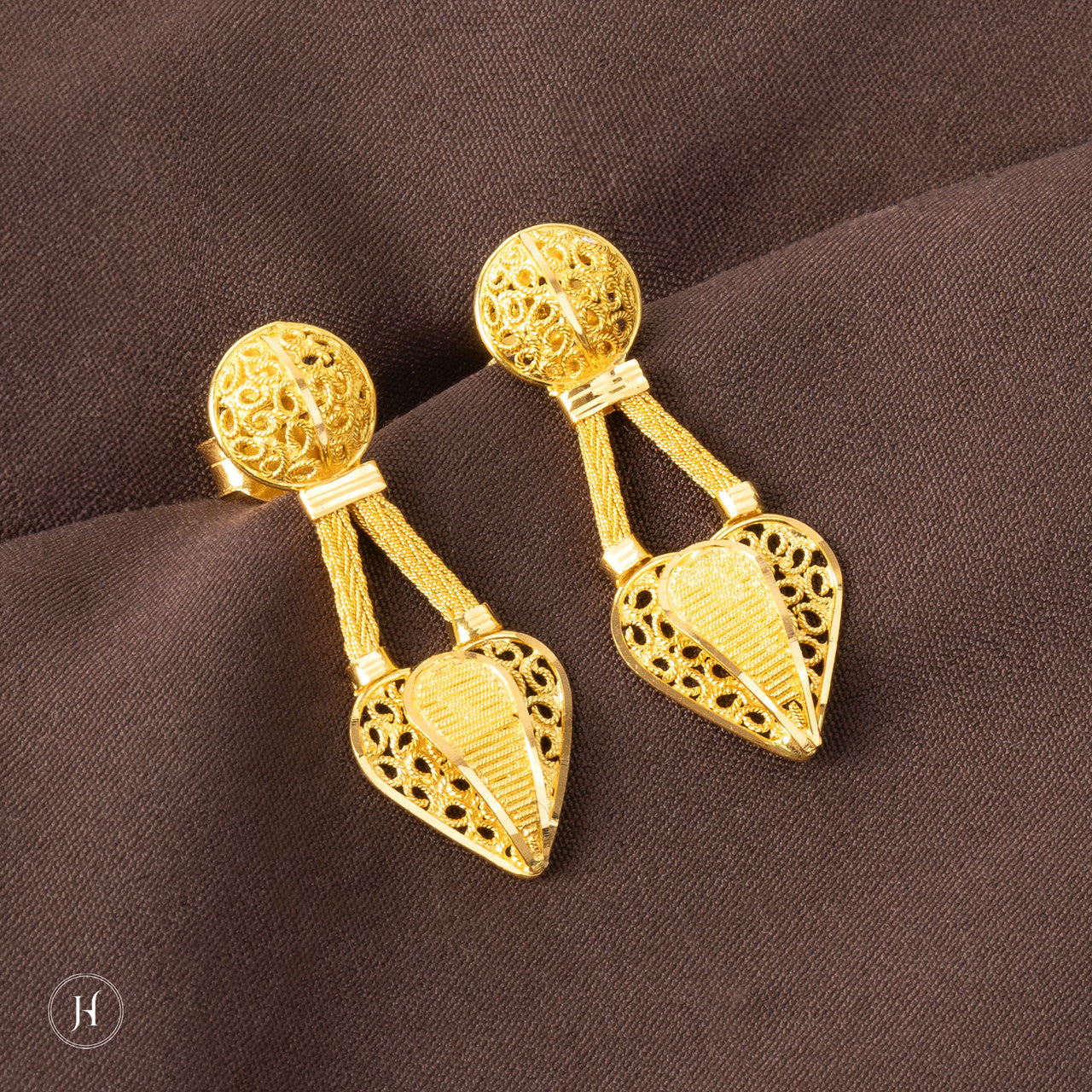 21K Yellow Gold Italian Petals Earrings