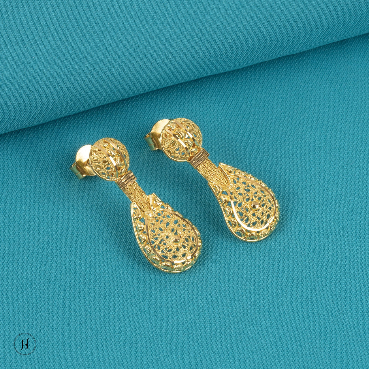 21K Yellow gold Italian Petal drop earrings