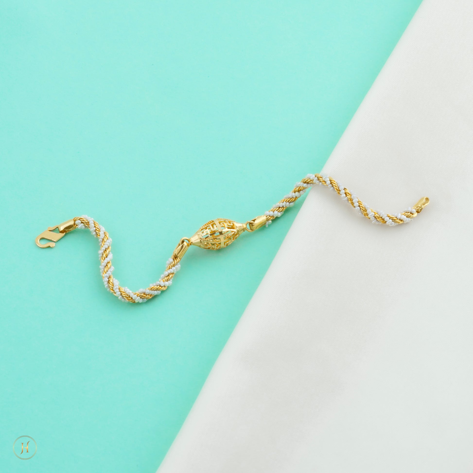 21K Yellow Gold Bahraini Ball Drop Necklace Set for women in dubai | arabic jewellery in UAE