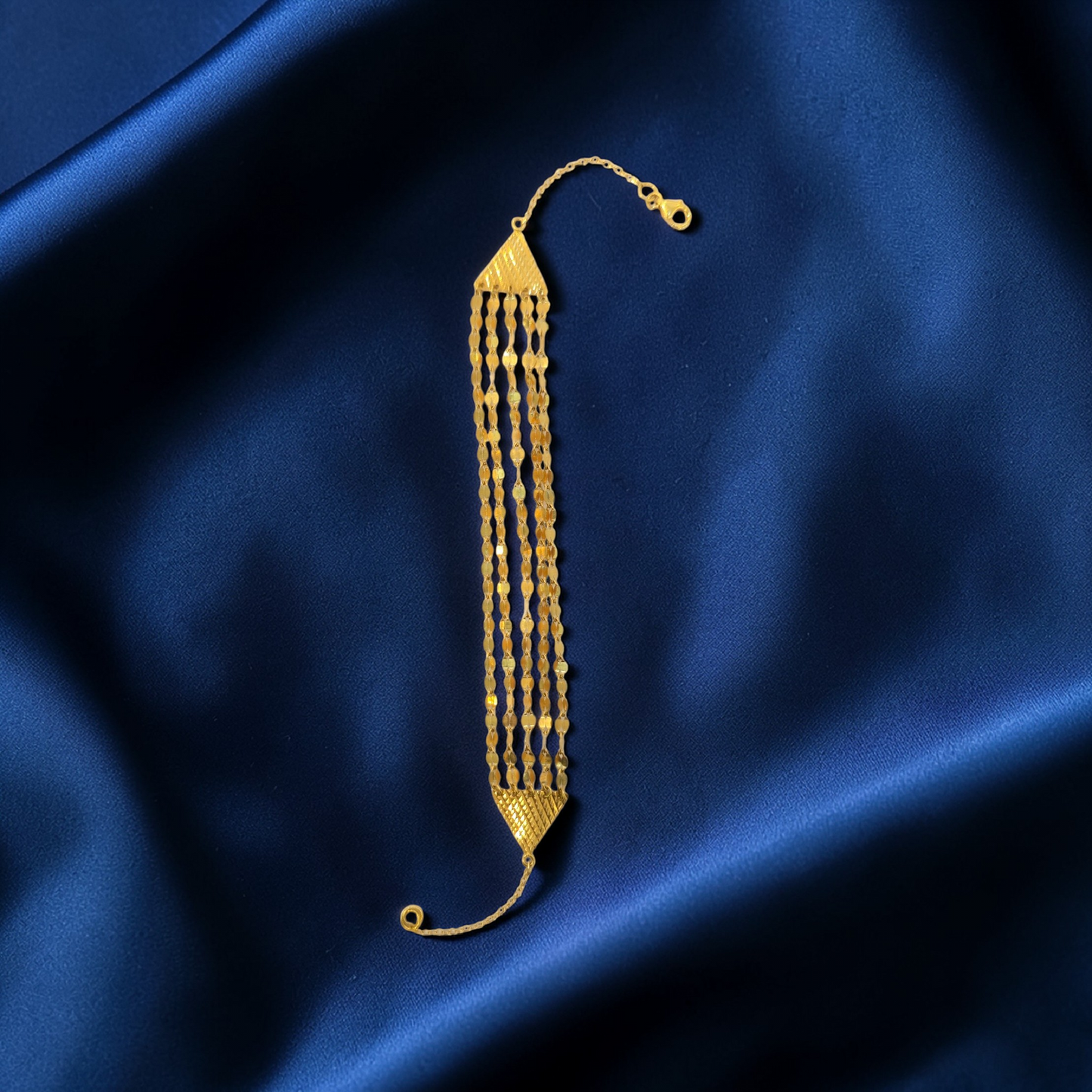 21K Yellow Gold Bahraini Bead-linked Chain Bracelet | Lightweight jewellery gift | سوار من الذهب الأصفر عيار 21 قيراطًا بتصميم سلسلة خرز بحرينية | هدية مجوهرات خفيفة الوزن