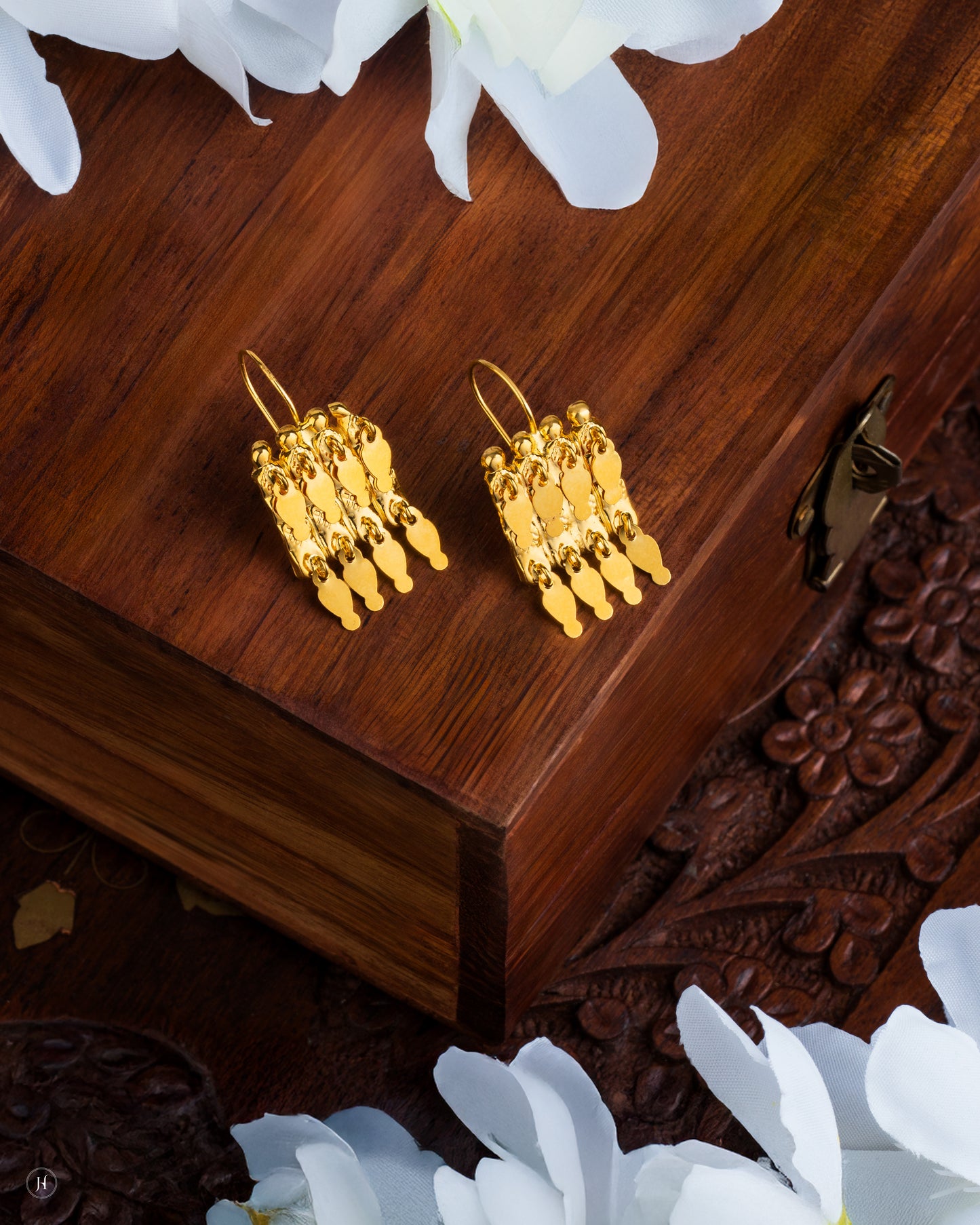 21K Yellow Gold Bahraini Fringe Earrings.