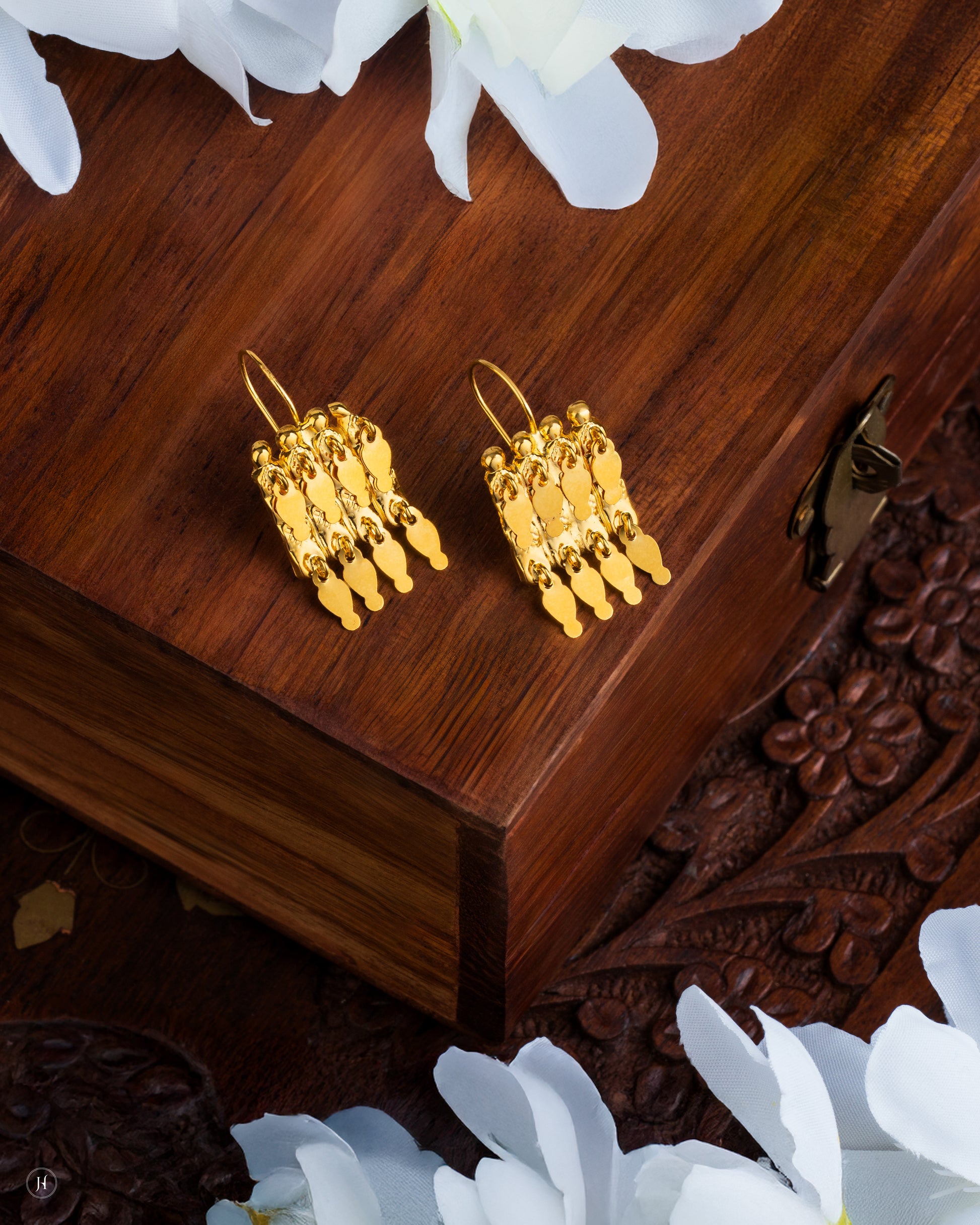 21K Yellow Gold Bahraini Fringe Earrings.