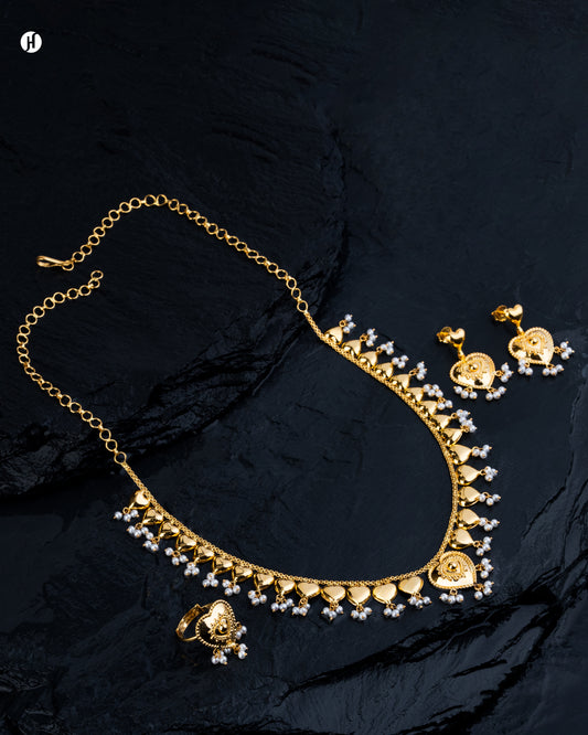 21Karat Yellow Gold Bahraini Heart Pearl Necklace Set | Online Jewellery Store in Sharjah.