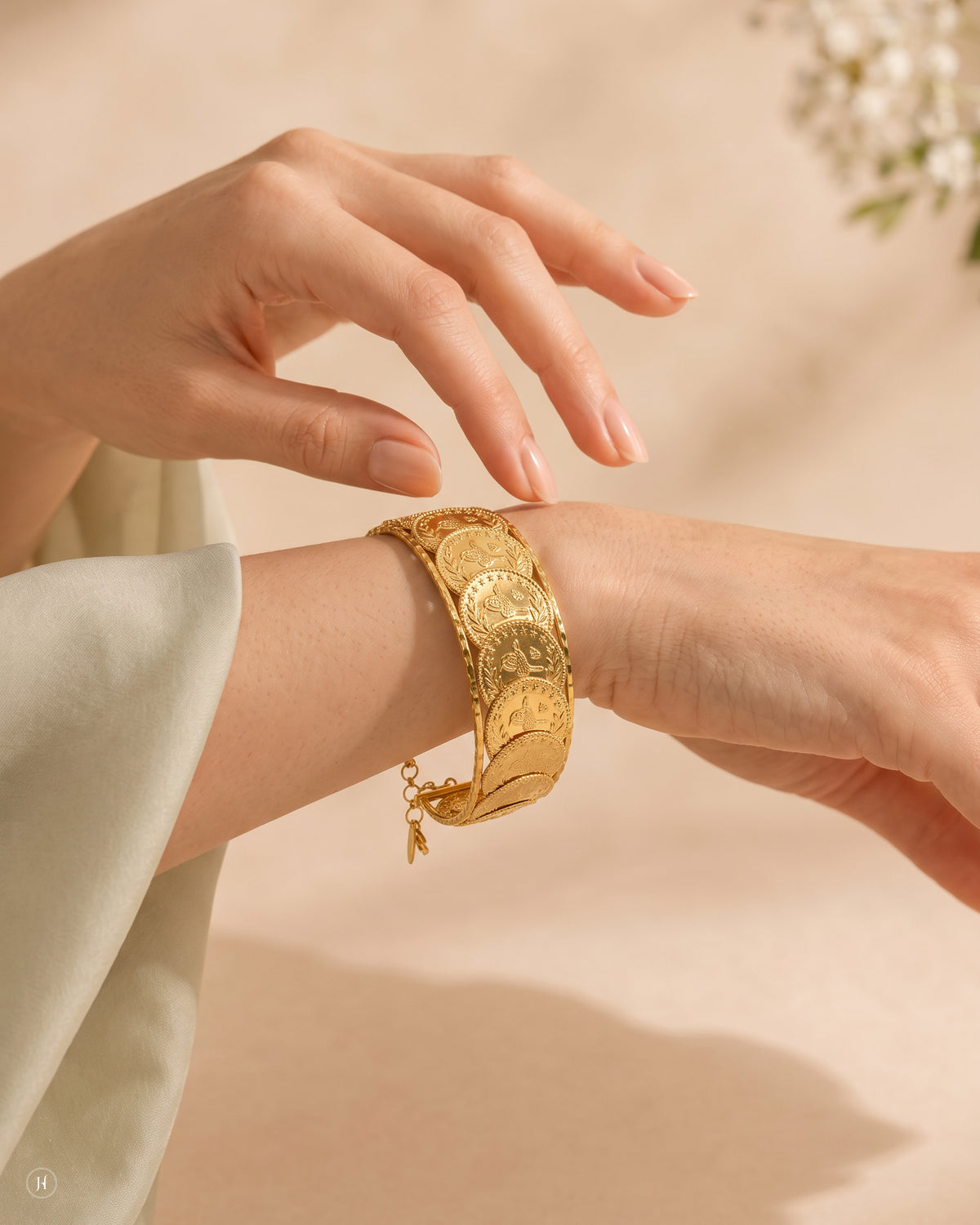 21K Yellow Gold Bahraini Lira-style Coin Bangle