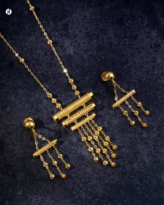 21K Yellow Gold Bahraini Tassel Bar Necklace Set | lightweight set is ideal for weddings, engagements, Eid, parties, and special occasions, a stunning choice for Khaleeji, and Emirati women that pairs beautifully with the Abaya and Jalabiya.