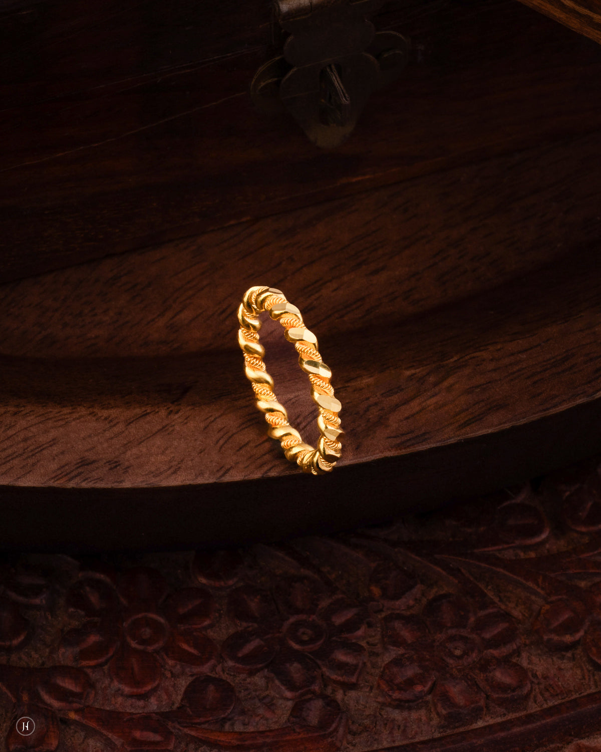 21K Yellow Gold Bahraini Twisted Rope Band Ring