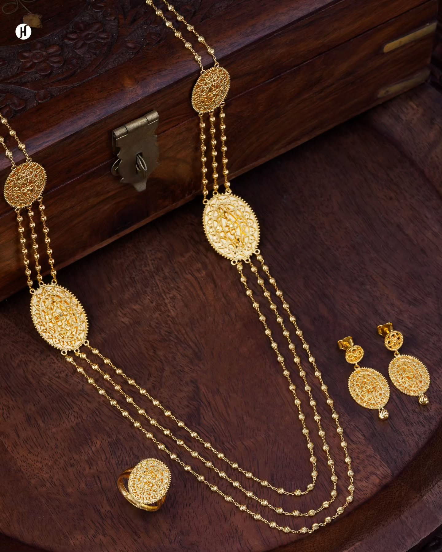 21K Yellow Gold Omani Traditional Oval Long Necklace Set | 
21K gold Omani necklace set, Omani traditional gold jewelry, yellow gold oval necklace set, Khaleeji gold necklace, Emirati gold jewelry, Pakistani gold necklace set, gold necklace with earrings and ring, Arabian gold jewelry set, gold jewelry for Abaya, luxury gold necklace gift, 21 karat gold necklace Dubai, gold jewelry for weddings, traditional Middle Eastern gold set
